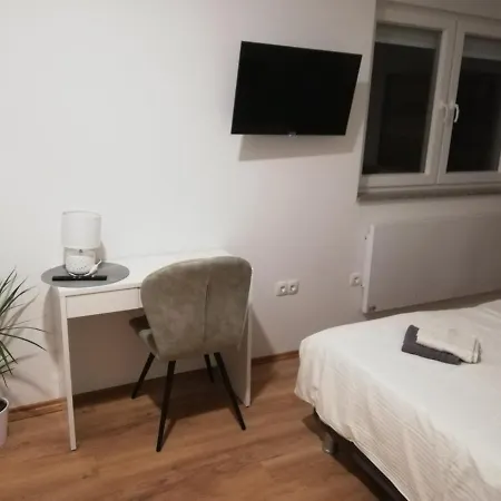 Lucija 3*